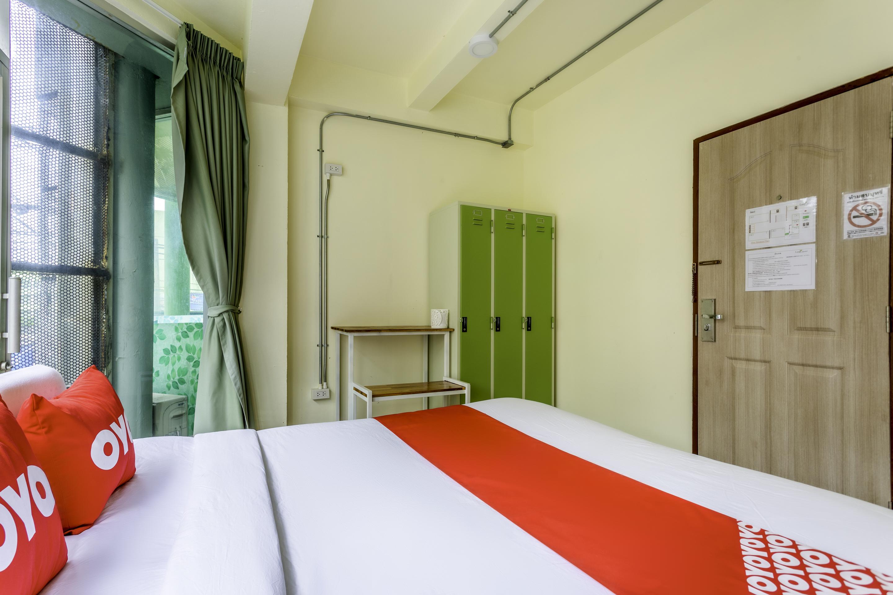 Oyo 928 Leaf Hostel Chiang Mai Luaran gambar
